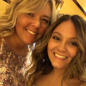 Meet your Posher, Alanis